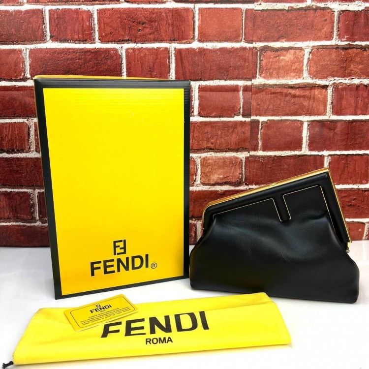 FENDİ FİRST SMALL BAG SİYAH 